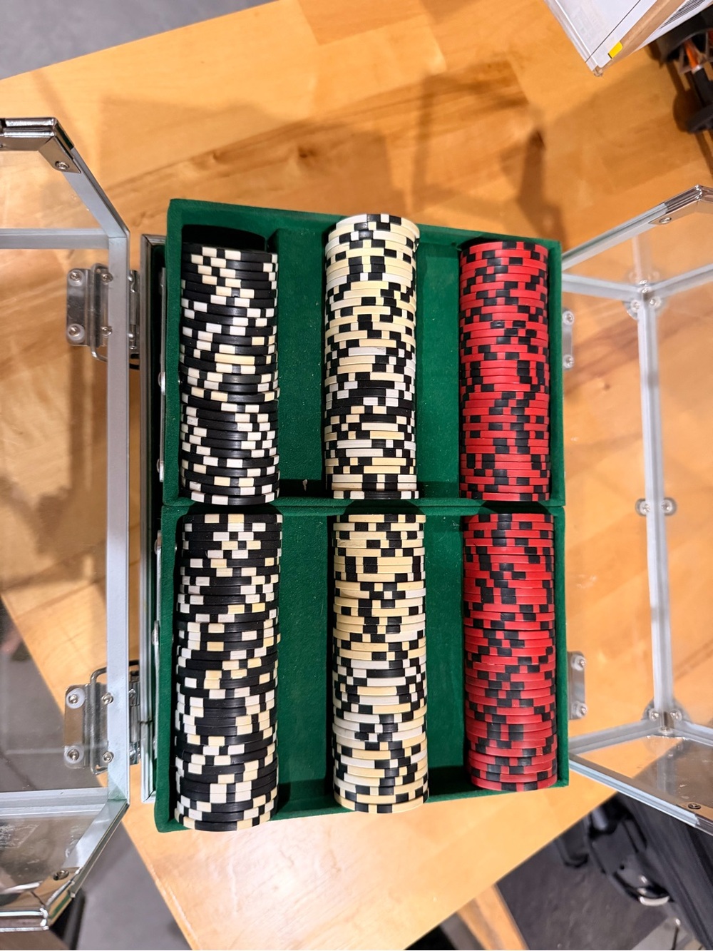 Poker Chip Set w/ Case + Accessories